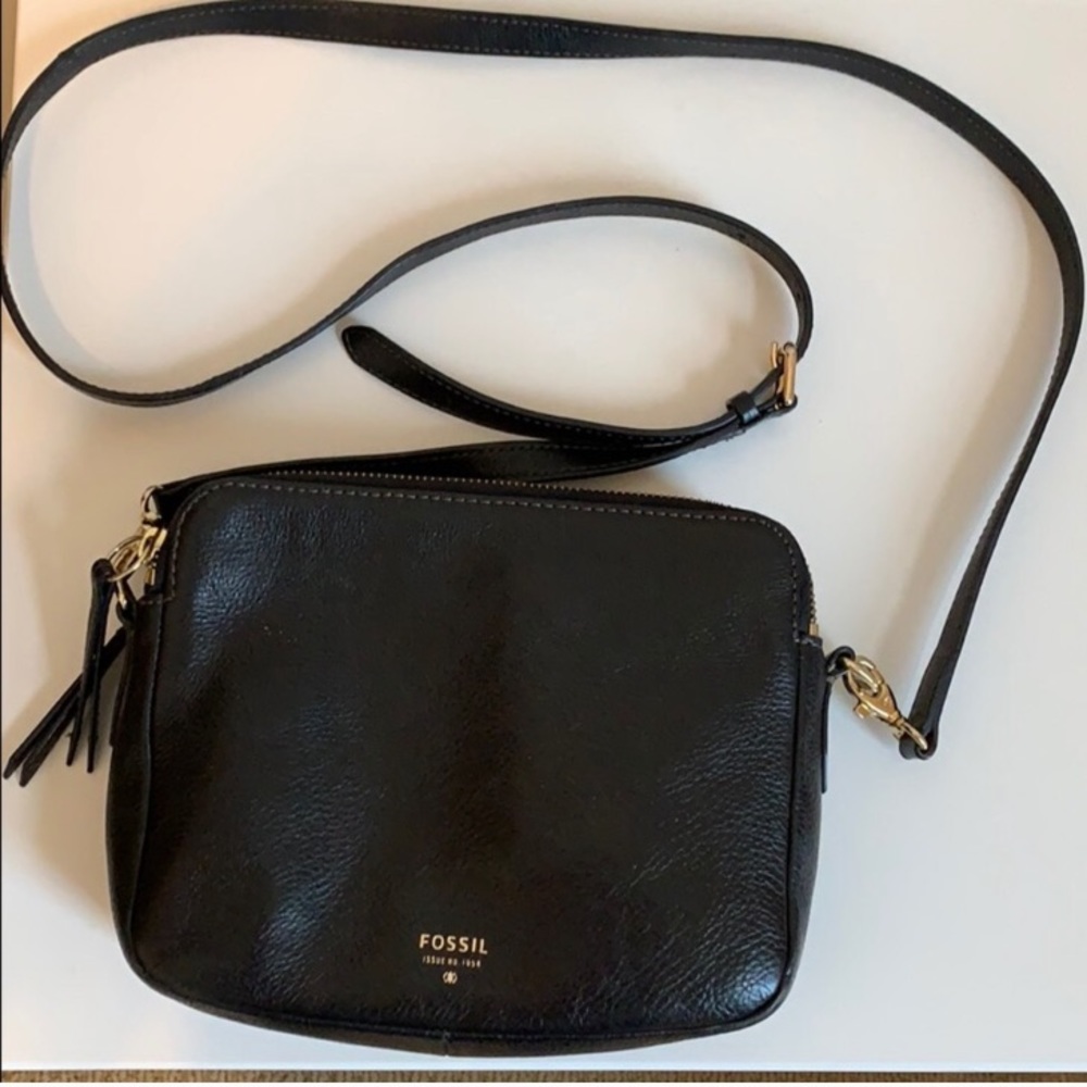 Black fossil crossbody bag